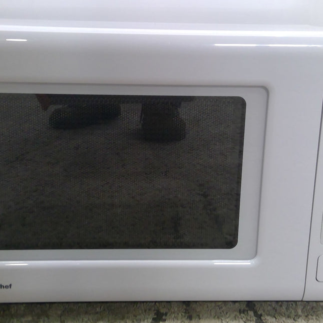 Magic Chef 0.9 cu. ft. 900 Watt Countertop Microwave in White (Added 07/25/2026)