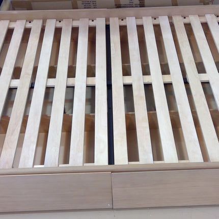 White Oak Queen Platform Storage Bed