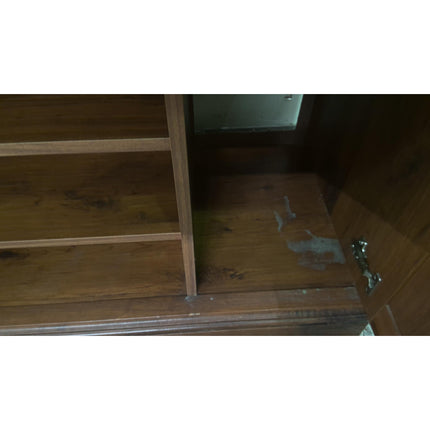 32" TV Stand