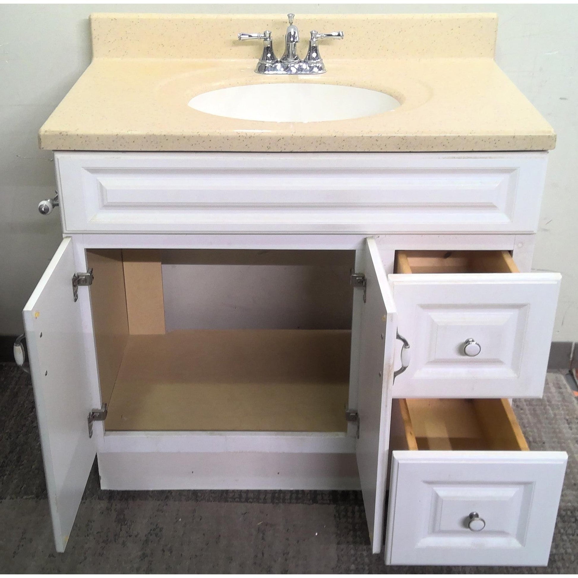 37" Vanity with Faucet
