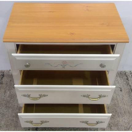 30" 3-Drawer White Dresser with 2-Shelf Hutch (Added 08/11/2026)