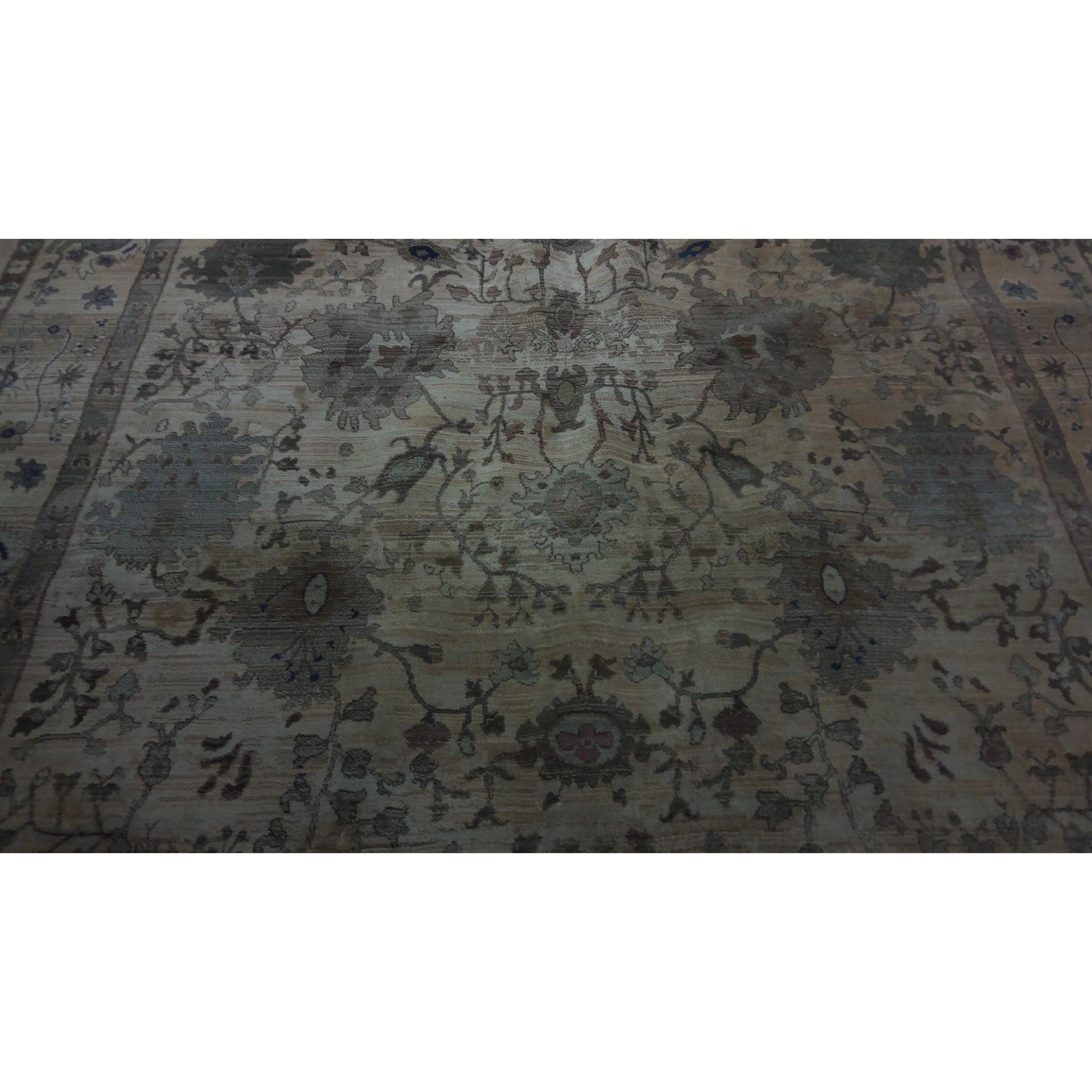 7'10" x 10'10" Rug
